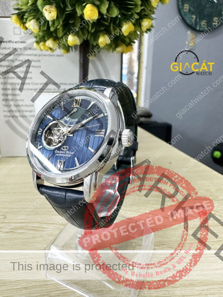 Đồng hồ Orient Star RE-DA0001L00B - có kim xăng báo năng lượng dây cót
