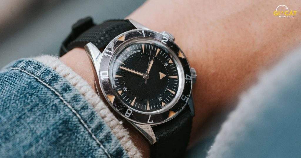 Tác dụng của Bi-directional Rotating Bezel