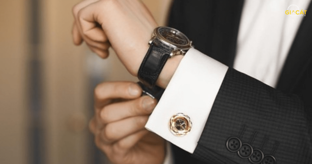 Dịch Vụ Điều Chỉnh Giờ và Lịch Đồng Hồ Tại Gia Cát Watch