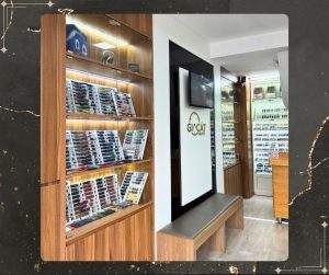 Khu vực bán phụ kiện đa dạng mẫu mã
