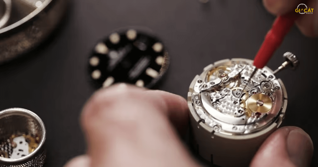 Tại Sao Cần Bảo Dưỡng Định Kỳ Cho Đồng Hồ?