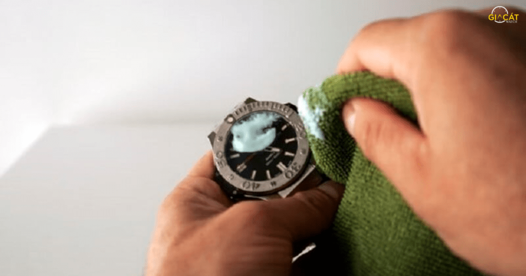 Kinh nghiệm bảo dưỡng đồng hồ cổ mà không làm mất giá trị