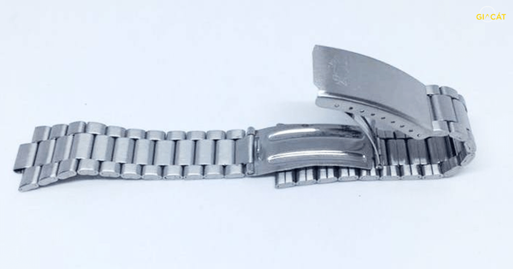 Các Bước Vệ Sinh Dây Kim Loại Đồng Hồ Tại Nhà