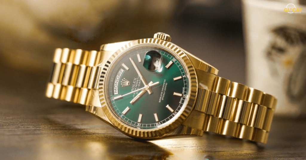 Cách phòng tránh đồng hồ bị tróc lớp mạ vàng