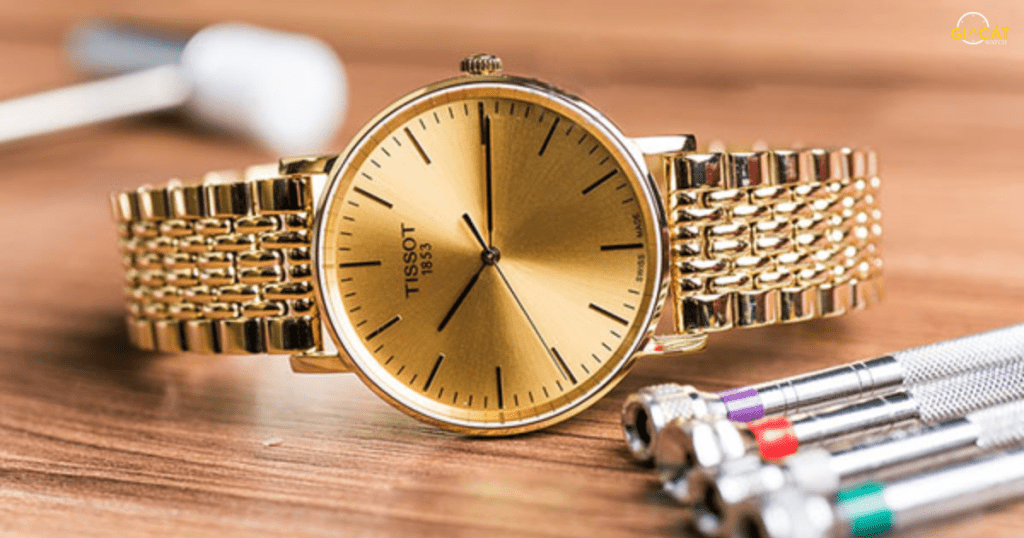 Cách xử lý khi đồng hồ bị tróc lớp mạ vàng
