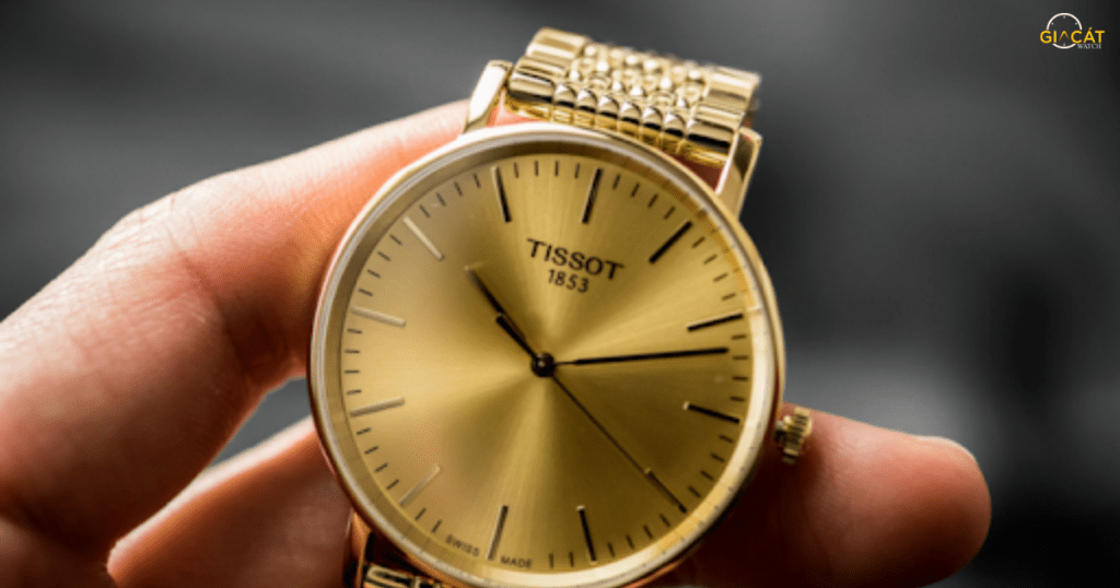 Nguyên nhân khiến đồng hồ bị tróc lớp mạ vàng