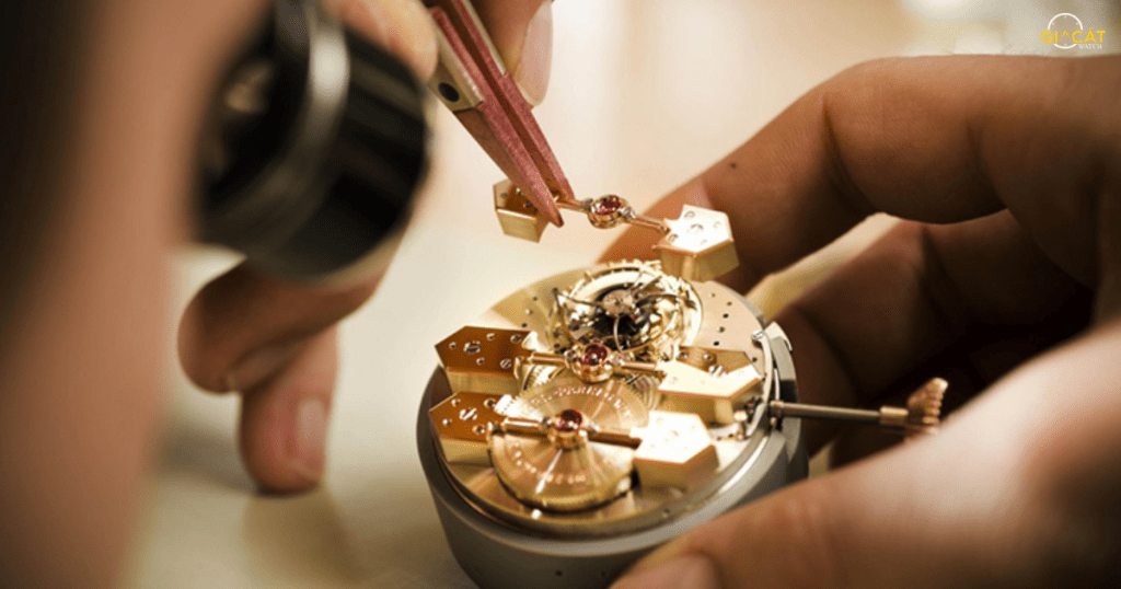 Lên cót và vận hành định kỳ nếu cất lâu