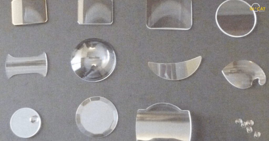 Kính sapphire và kính khoáng khác nhau như thế nào