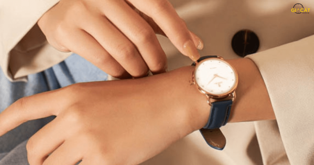 Đeo đồng hồ cả ngày có thật sự gây hại cổ tay không