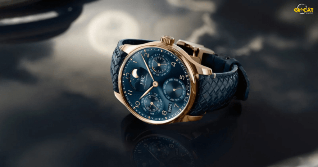 Âm thanh lạ phát ra từ bộ máy